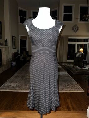 White House Black Market Black & White Chevron Midi Dress